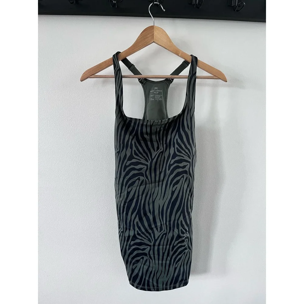 Ruby Ribbon Workout Top - Picture 5 of 6